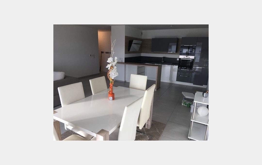 Annonces SAINTJULIENENGENEVOIS : Appartement | THOIRY (01710) | 100 m2 | 2 365 € 